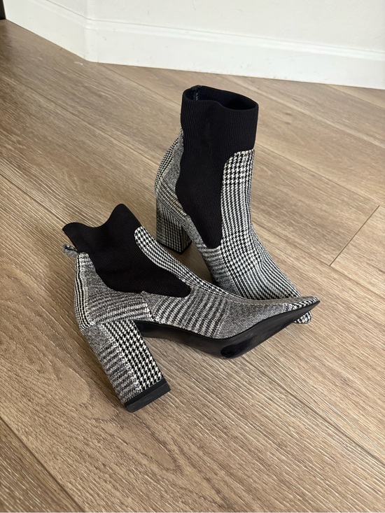 Steve Madden Shoes - Steve Madden Black and White Houndstooth Sock Ankle Booties